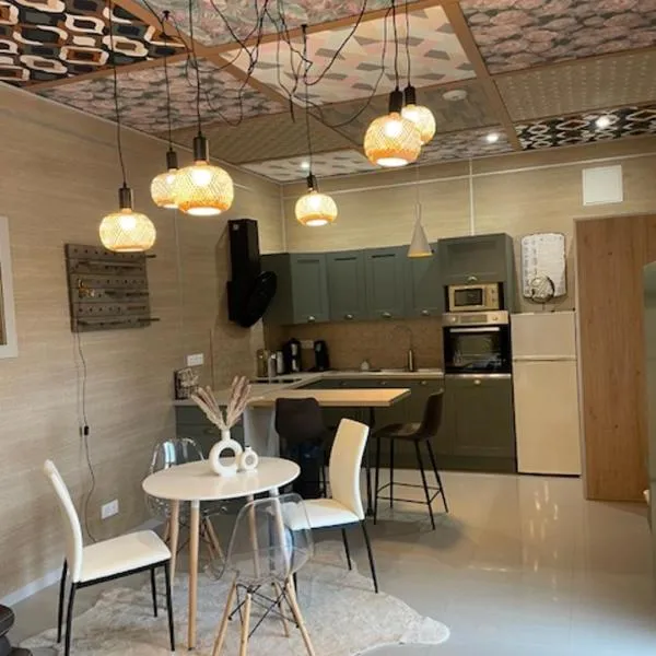 La maison du bois brulée 5、Villaines-les-Rochersのホテル