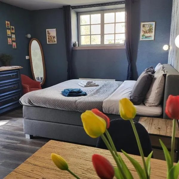 Chambre d'hôtes l'Heure Bleue, hotel di Saint-Alvère