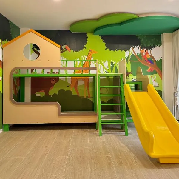 KYP Hotel โรงแรมขุนยูวเพลส, hotel u gradu Fang