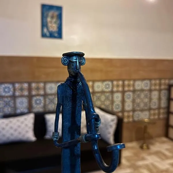 Villa Palm Desert- your Private Stay with AC, Fast WiFi & Parking, hôtel à Erfoud
