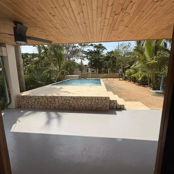 Cabaña CasaMar Angelica, hotel in El Puertón