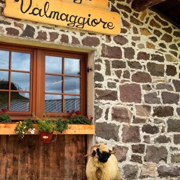 Malga Valmaggiore، فندق في بيلامونتي