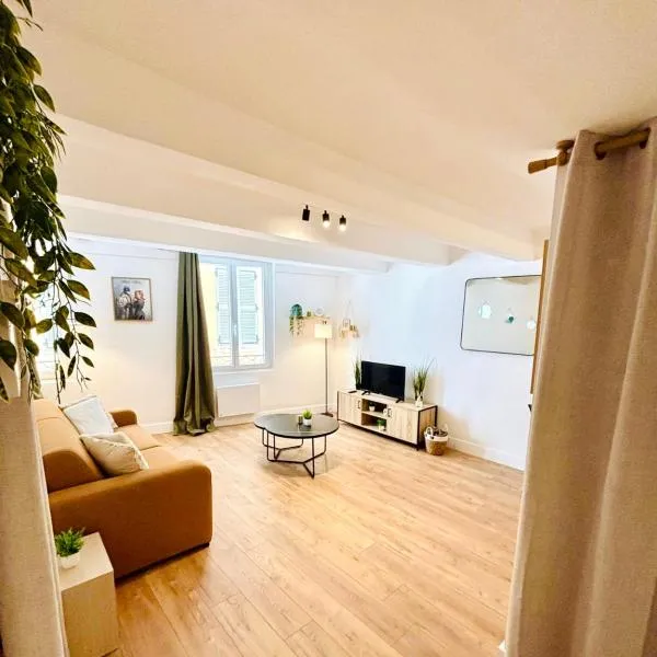 Studio neuf en hyper centre, moderne et calme, hotel en Toulon