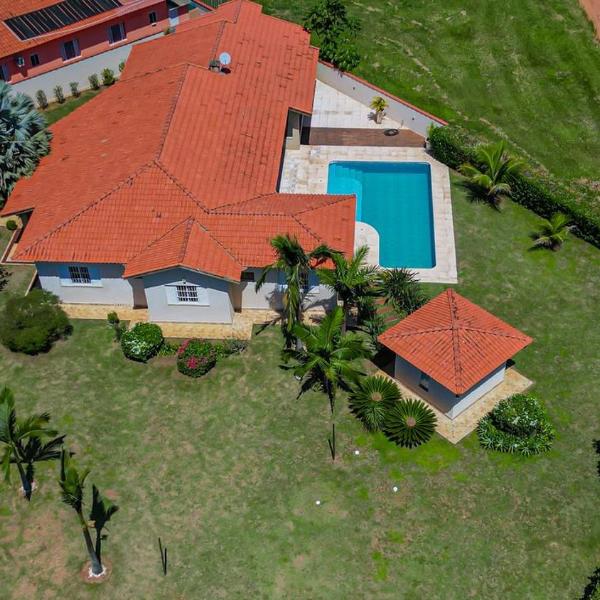 Casa de Campo Ampla com Piscina e Churrasqueira - Foto 5