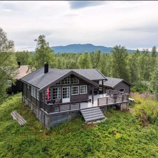 Wilderness Villa with the panorama lakeview, hotel din Silsand