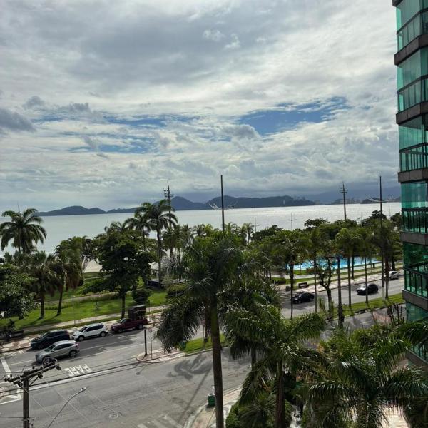 Apartamento com vista para praia na Aparecida em Santos SP