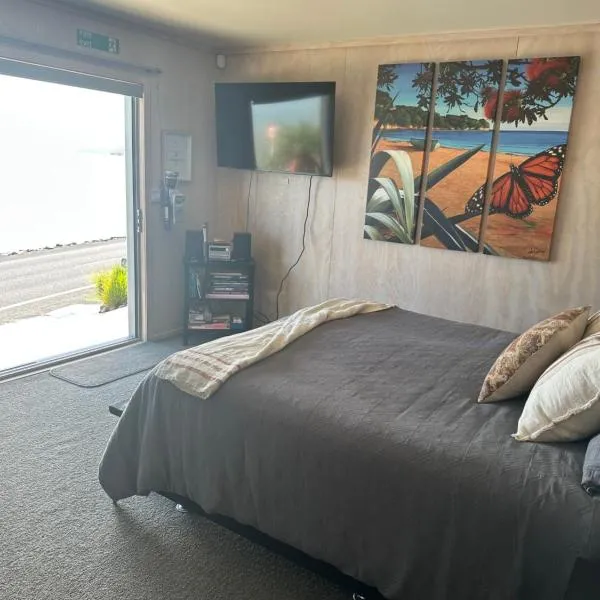 Te Mata Bay Seaviews、Tapuのホテル