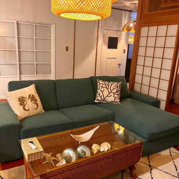 Koki Beach Villa, hotel a Nago