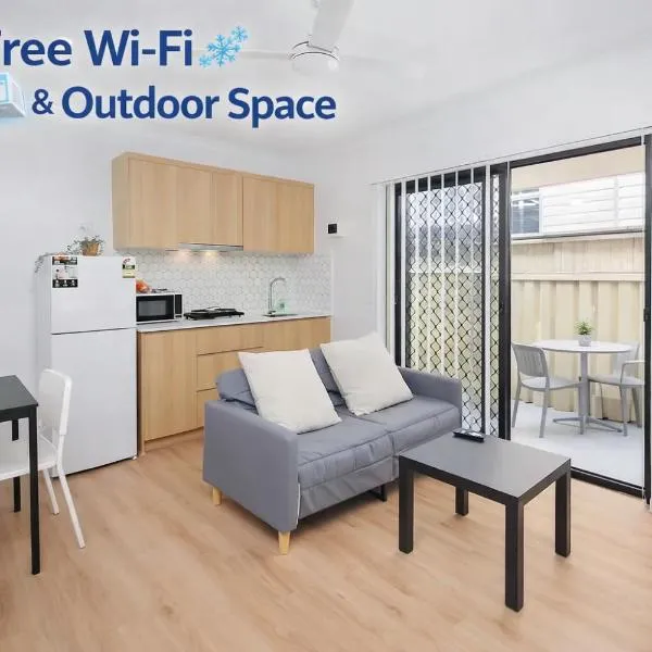 Modern New-Build Peaceful Home Studio โรงแรมในKuraby