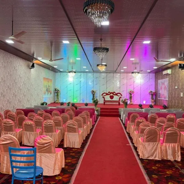 Kalyanam hotel and marriage hall, hotel u gradu Gaurīganj
