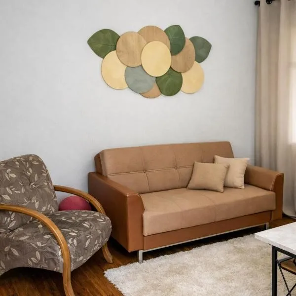 Casa ampla com garagem, 3 quartos, ideal para famílias, a 10 min do centro histórico, hotel u gradu 'Petrópolis'