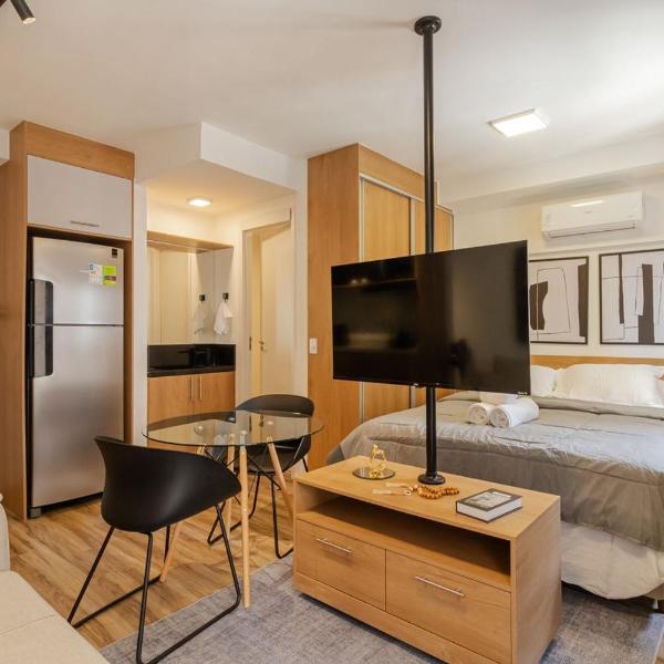 Studio com Varanda ao lado do metro em Pinheiros