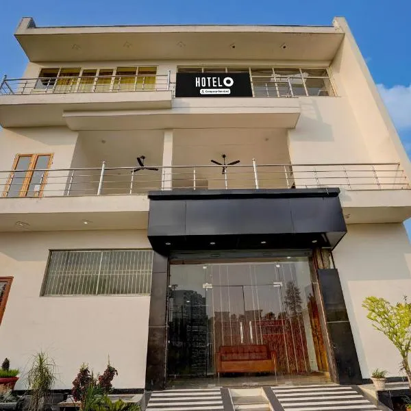 Super Hotel O Chhatrapati Shivaji Subharti Hospital Meerut Formerly Hotel Satyam, hotel u gradu Panchli