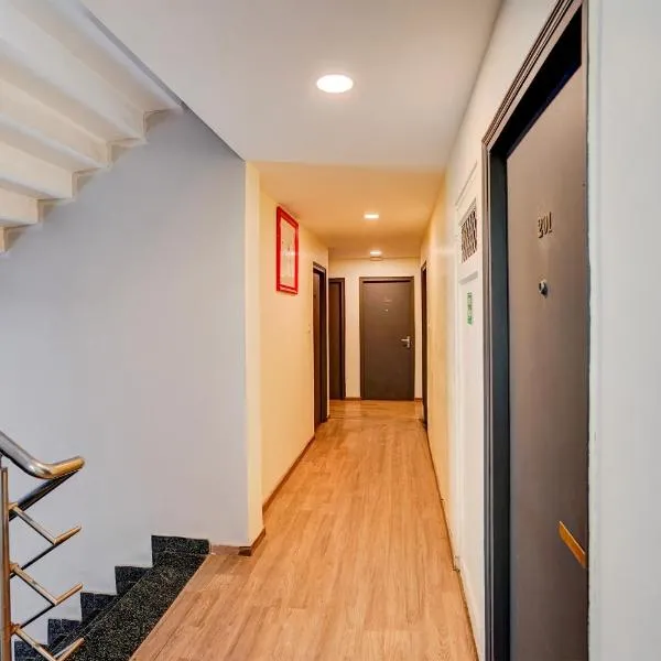 OYO Townhouse Singapore Mall Formerly Hotel Sunshine, hotel in Lucknow