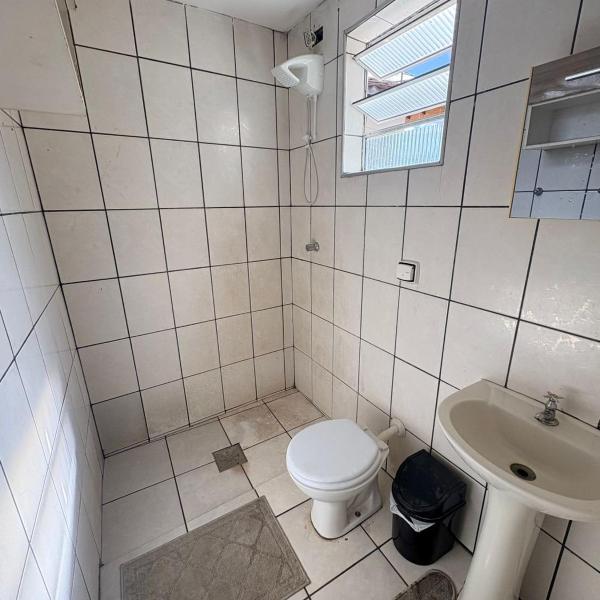 Casa de fundo com 1 quarto, para até 5 pessoas se 2 na cama de casal - Foto 4