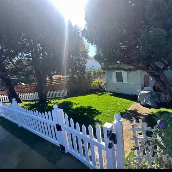 Beach Cottage Hideaway, hotel in San Diego