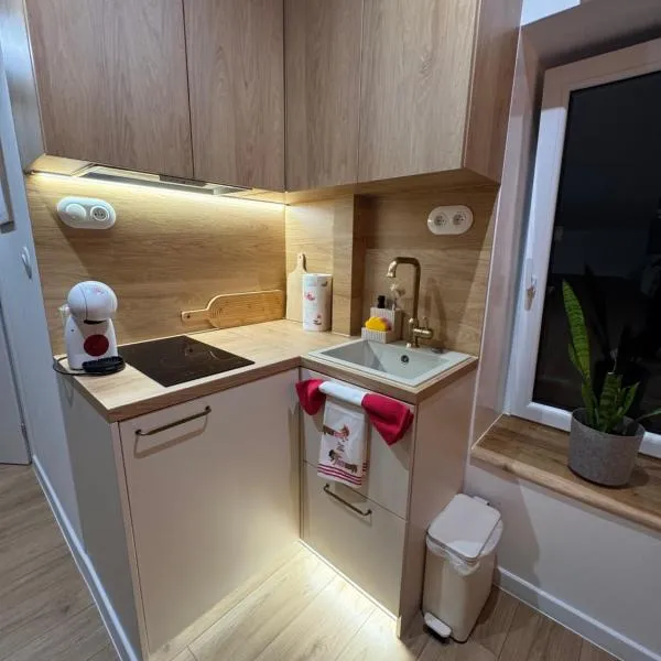 Apartmán Koperník - súkromné parkovacie miesto, hotel a Hlohovec