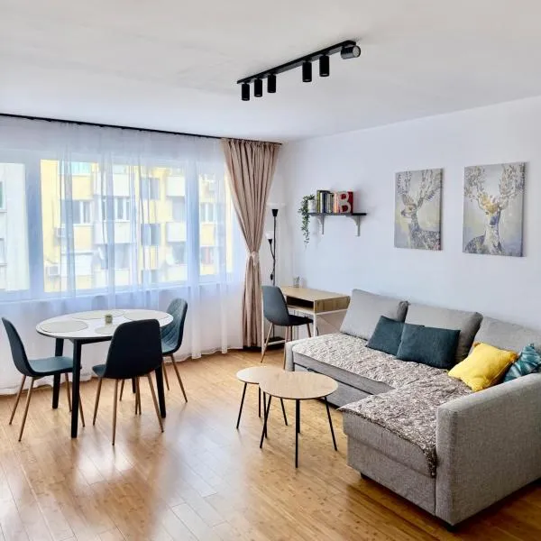 Shazam Apartment Central, Stylish & Cozy near AUBG, hótel í Blagoevgrad