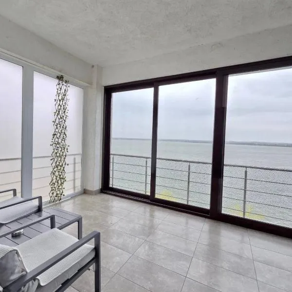 Lamera Residence Mamaia - Apartamente cu 1-2-3 camere cu acces si vedere la lac, hotel en Mamaia
