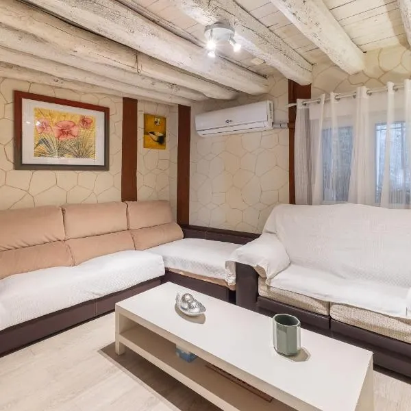 La Casa de los Abuelos-La Parra, hotell i La Parra