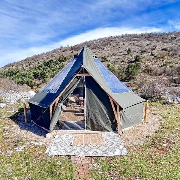 Tente Lodge transparente a 45 min de Nice VOIE LACTEE, hotel i Bézaudun-les-Alpes