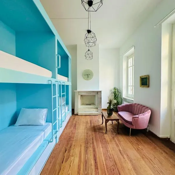 Pink Pineapple, hotel a Atenes