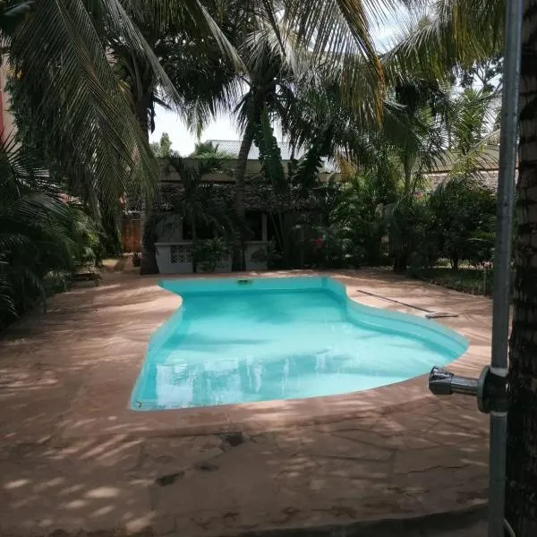 Susans cottages diani beach, Hotel in Mombasa