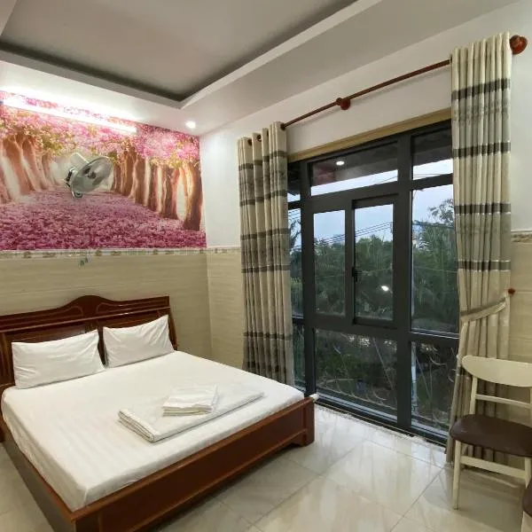 Khách sạn Hội Ngộ, hotel in Dĩ An