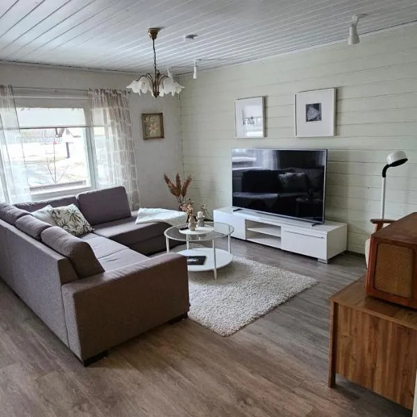 Arctic House Kemi 7 GUEST, outdoor tentsauna Experience: Kemi şehrinde bir otel
