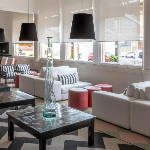 Hotel Rex, хотел в Пириаполис