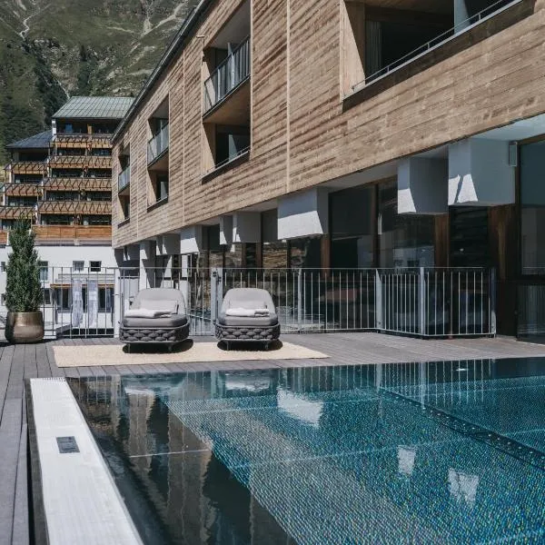 The Crystal VAYA Unique, ξενοδοχείο σε Obergurgl