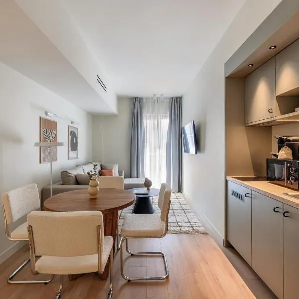 Leon by Zoia Living, hotel u Pireju
