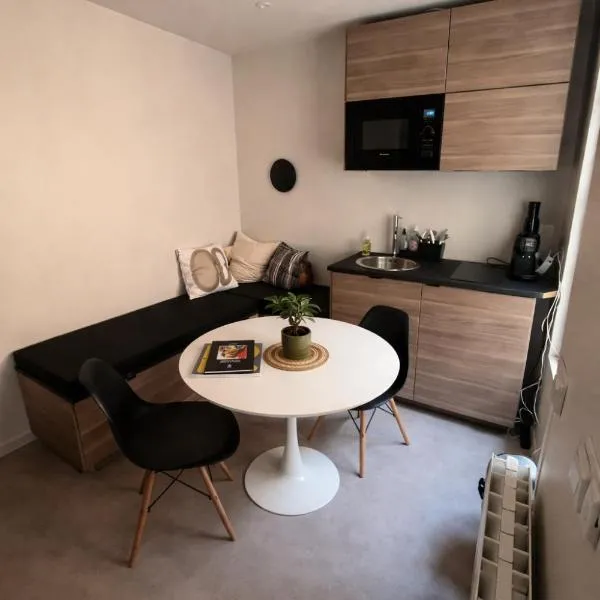 Charmante maison centre ville, hotel in Angoulême