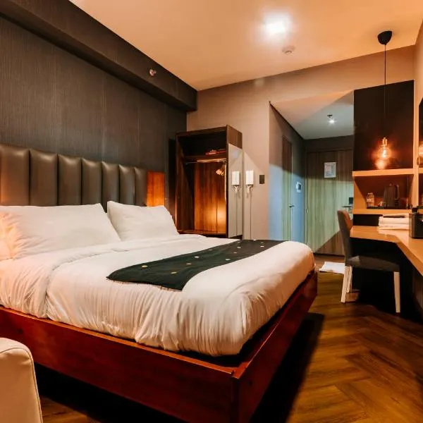 Premium King Studio at FAME Residences with Free Parking Pool MRT EDSA โรงแรมในมะนิลา