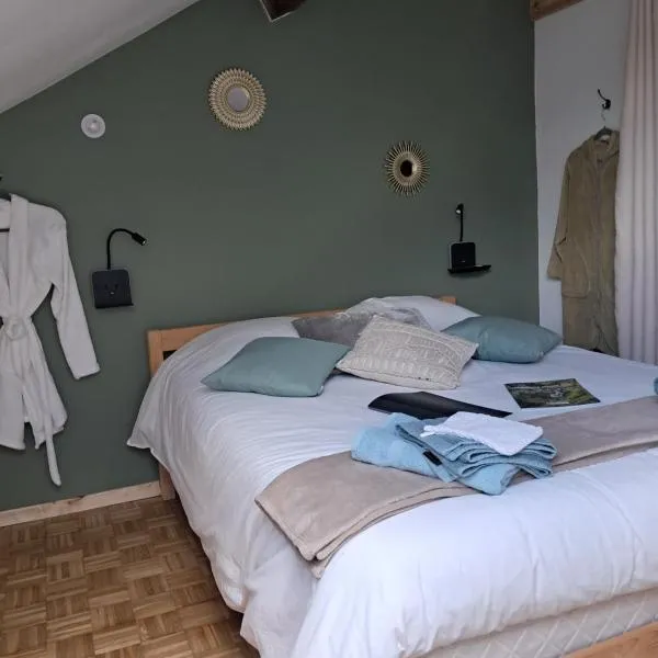 Chambres d'hôtes chez Peggy et Eric chambre zen, hotel v destinácii Équevillon
