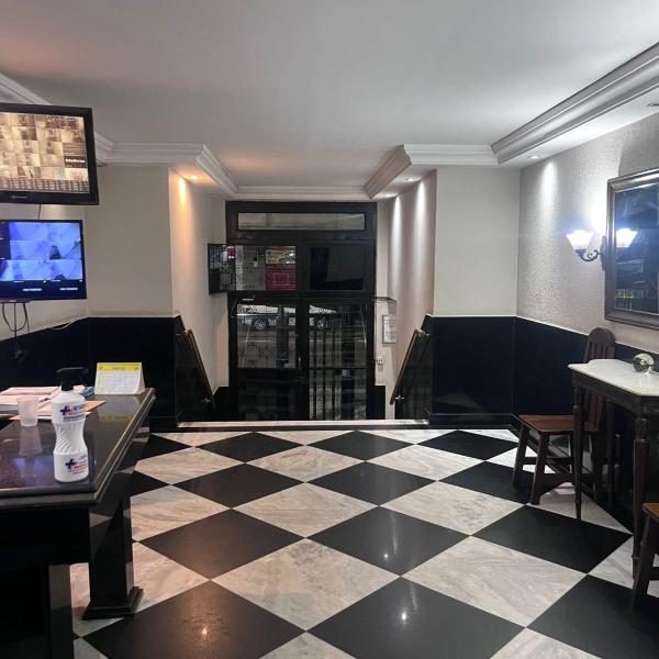 Apartamento Copacabana silencioso e perto do mar