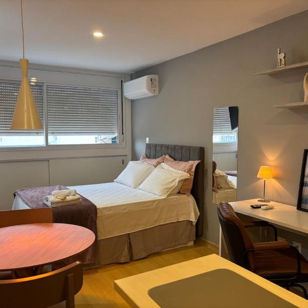 (SH89) Iluminado Studio c/ Ar e Espaço de Trabalho