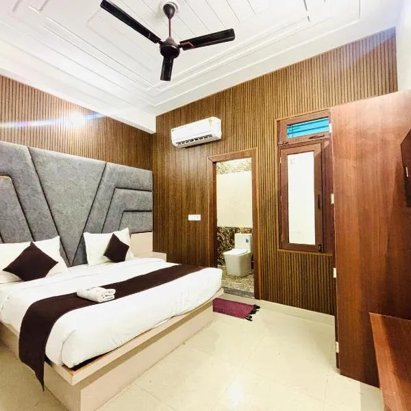 Hotel Mero Vrindavan – hotel w mieście Chhatikara