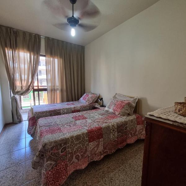 Lindo apartamento a 5 min a pé da Praia do Forte, com 3 quartos e uma vaga de garagem - Foto 2