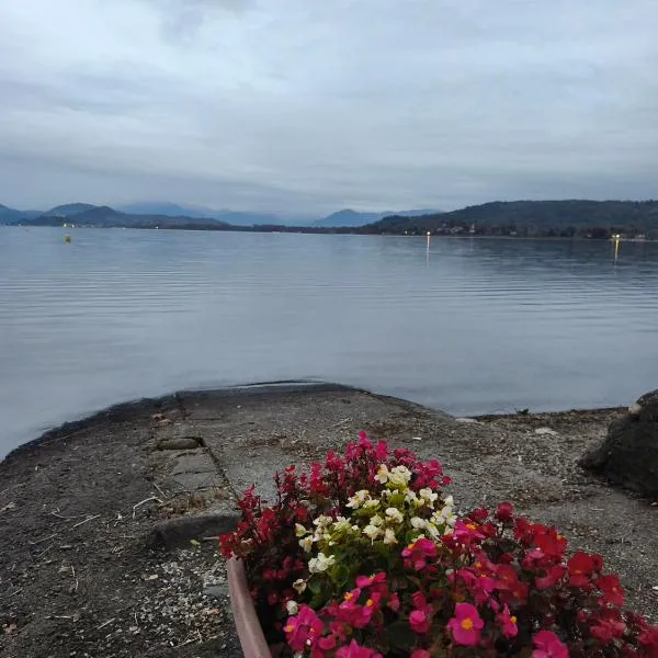 Nino's house lake maggiore, hotelli kohteessa Castelletto sopra Ticino