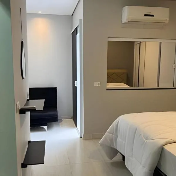 Hospedaria Santo Descanso (Edícula), hotel in Uberlândia