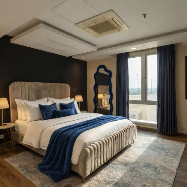 High Rise Executive Apartments in Gold Crest Residency- DHA Phase 4 Lahore, hotel i Lahore