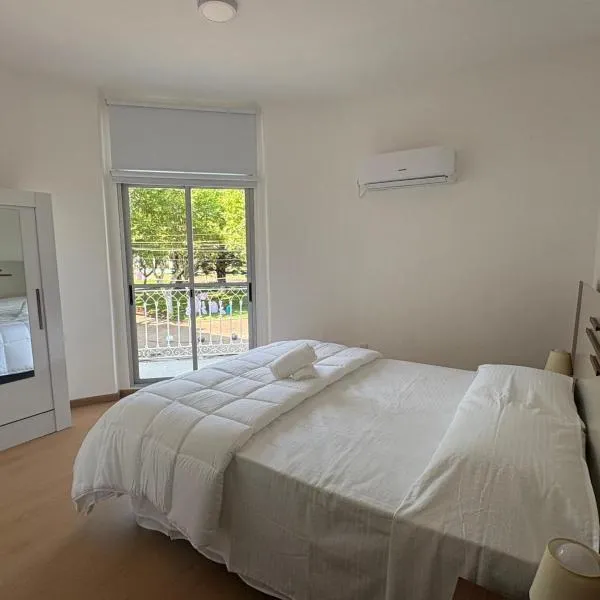 Apartamentos Plaza Minas, hotel v destinácii Minas