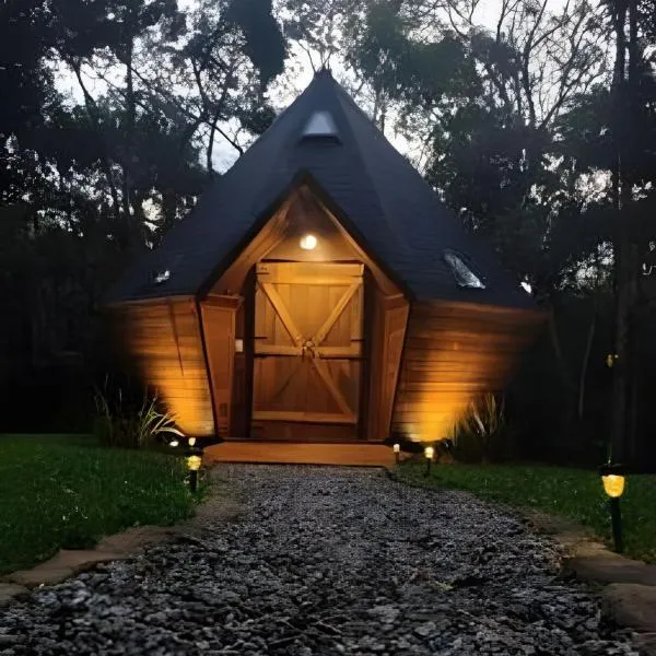Cabana Diamante na Floresta | Hidro|Ar|Fogueira, hotel di Gonçalves