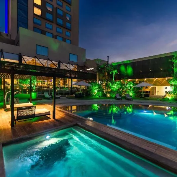 Novotel Santa Cruz De La Sierra, hotel a Santa Cruz de la Sierra