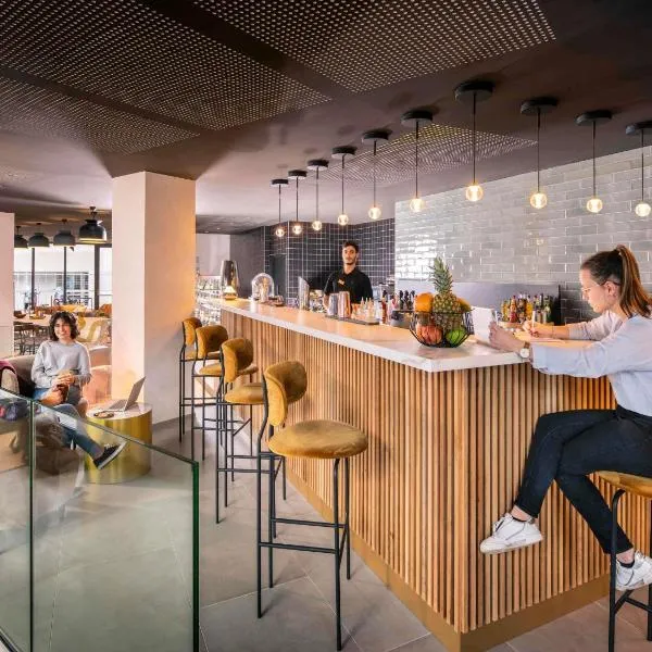 Novotel Paris 20 Belleville, khách sạn ở Paris