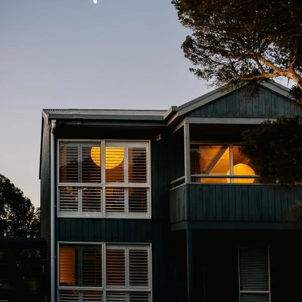 Amarela Haus - Calming Retreat within Oceans Reach, hotel din Cape Woolamai