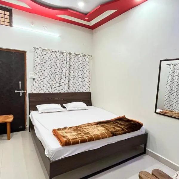 tHE AARYAN VATIKA HOMESTAY MAIHAR, Hotel in Maihar