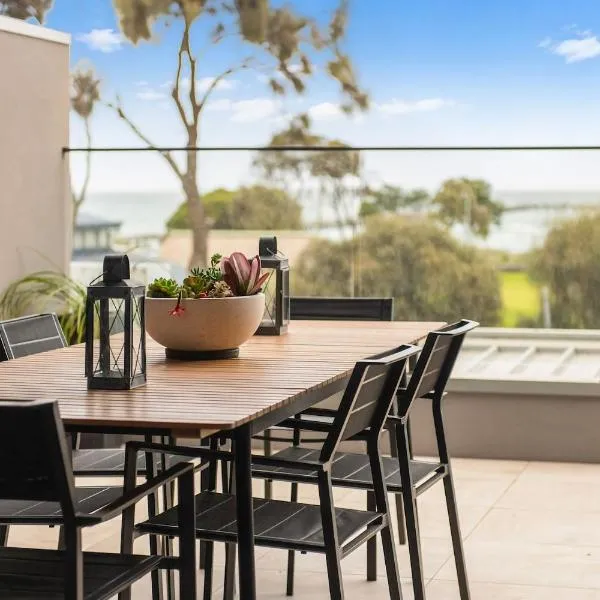 Beachfront Bliss Luxury Views, hotel in Rye