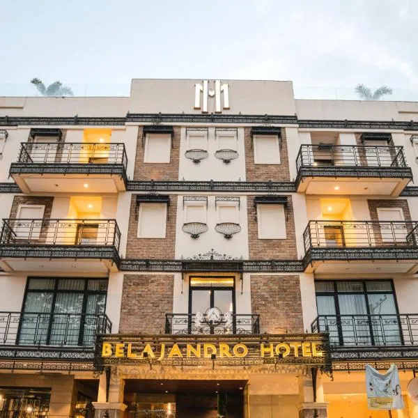Sunday Belajandro Hotel, hotel em Angeles
